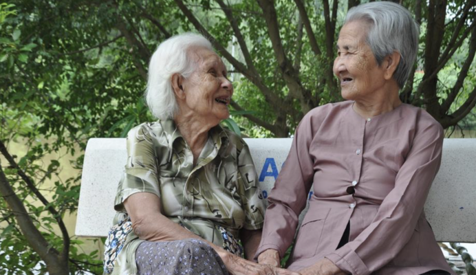 ĐẶC ĐIỂM NGƯỜI CAO TUỔI